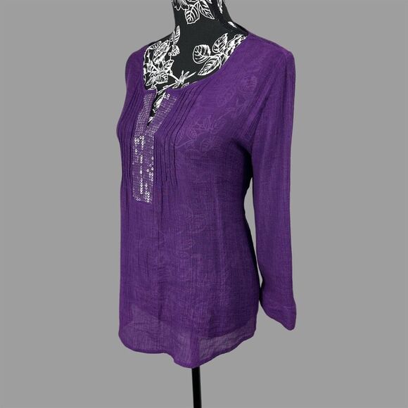 Women’s XL Lightweight 3/4 Sleeve Blouse with Sequins Embellished Open V-Neck - Picture 2 of 7
